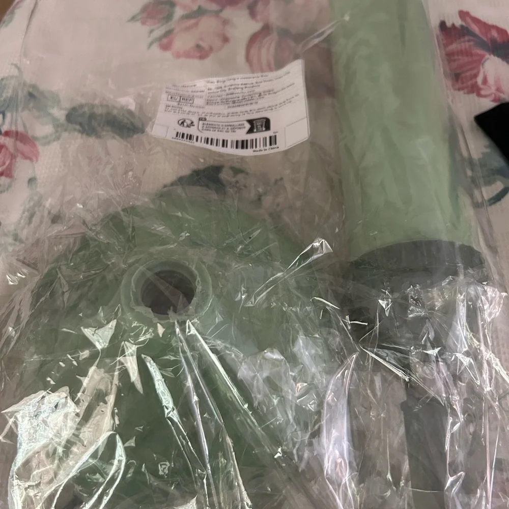 Source Unknown nwt silicone